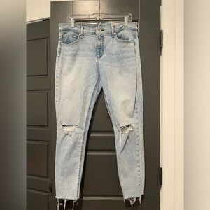 Rag and Bone Cate Mid Rise Skinny Distressed Denim Jeans Size 32 Gently Worn